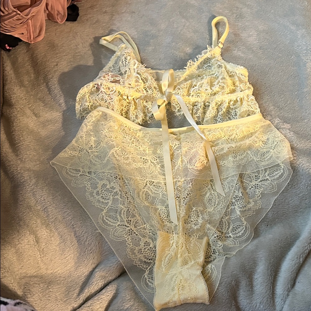 Lace Lingerie Set in Yellow